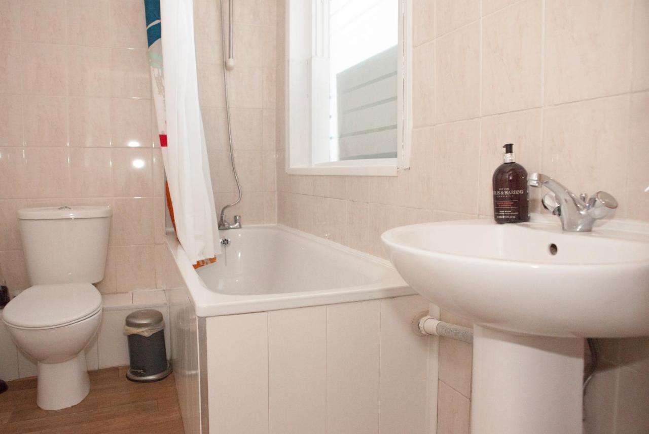 Fieldgate Spacious Rooms London Exterior foto